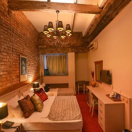 Aria Palace Taksim &
