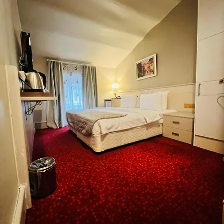 Aria Palace Taksim 3*